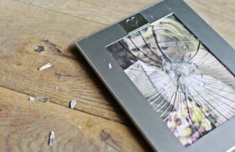 Παράλογες πεποιθήσεις που τροφοδοτούν τα αισθήματα θλίψης του διαζυγίου