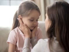 Πώς να πείτε στο παιδί σας ότι παίρνετε διαζύγιο